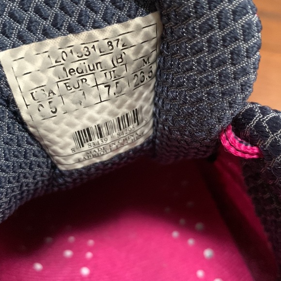 Brooks Cascadia 9 Trail Running Shoes Raspberry Pink and Purple Size 9.5 - Picture 10 of 11